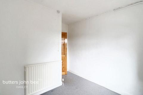 4 Cecil Avenue, Stoke-on-trent, ST1 5DP