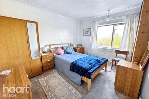 3 bedroom semi-detached house for sale, Maple Grove, March