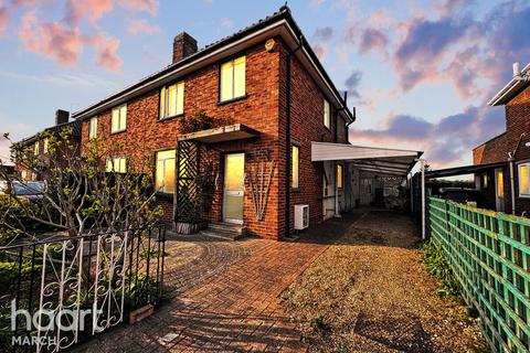 3 bedroom semi-detached house for sale, Maple Grove, March