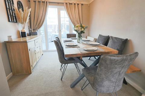 3 bedroom detached house for sale, Paddock Wood Close, Carlton Colville, Lowestoft