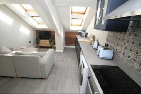 Studio for sale, 112 Waterfield Mill, Balme Road Cleckheaton, BD19 4DJ