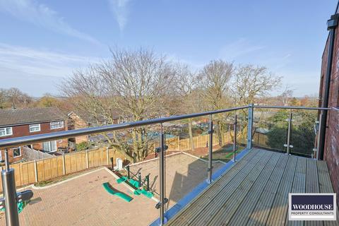 2 bedroom apartment for sale, Mimms Hall Road, Potters Bar EN6