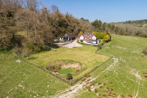 5 bedroom detached house for sale, Etchinghill, Folkestone, CT18