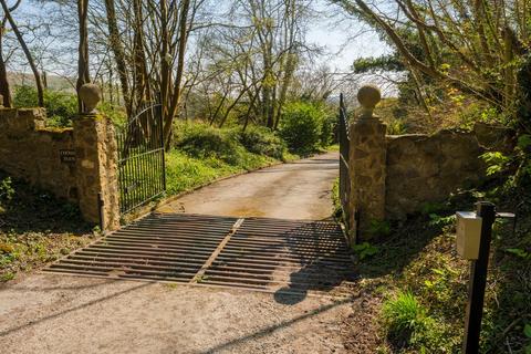 5 bedroom detached house for sale, Etchinghill, Folkestone, CT18