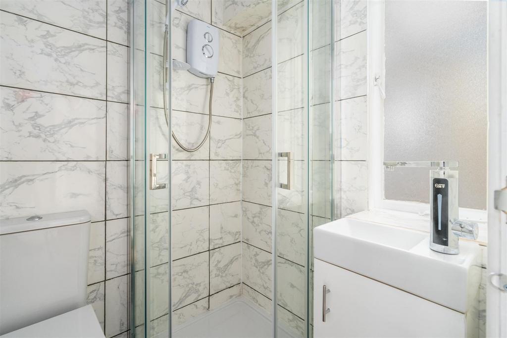 10 Ufton Close-5 lo.jpg