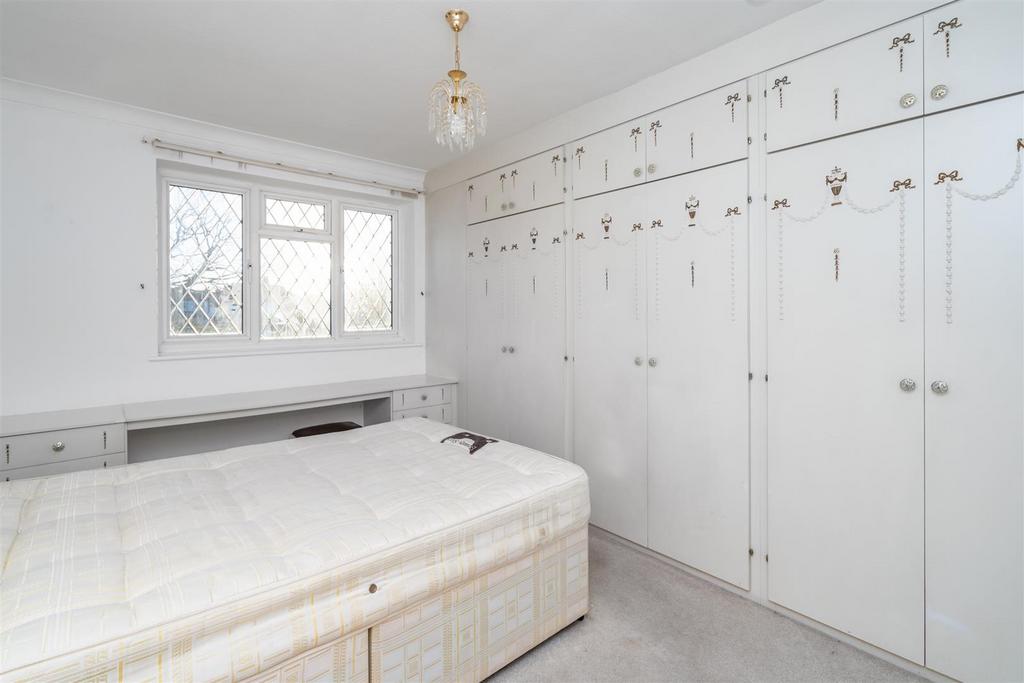 10 Ufton Close-11 lo.jpg