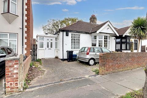 43 Chestnut Grove, Ilford, IG6 3AS