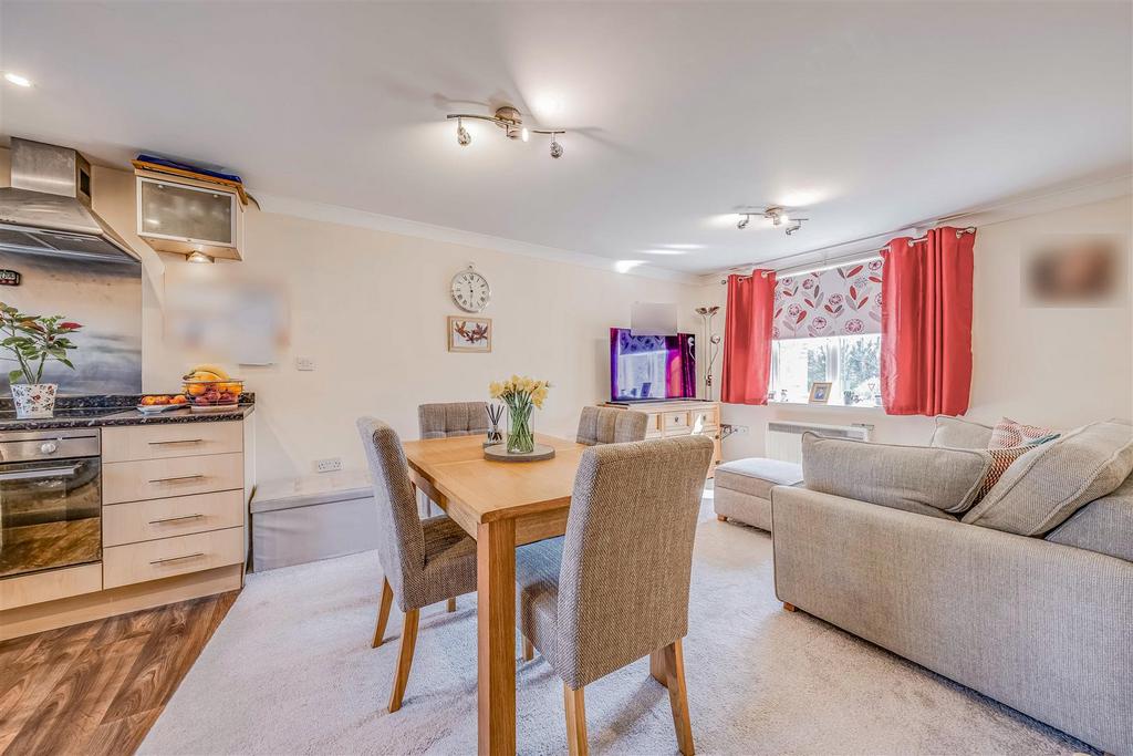 Lounge/Kitchen