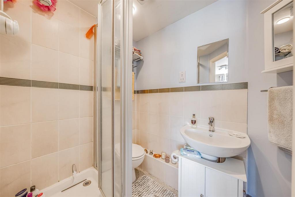 En-Suite Shower