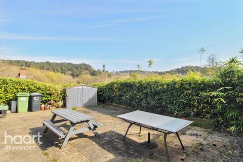 2, Corner Cottages Glen Road, Grayshott, Hindhead, GU26 6NB
