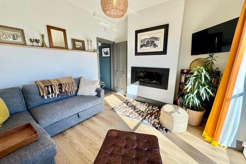 2 bedroom house for sale, Victoria Terrace, Trefriw