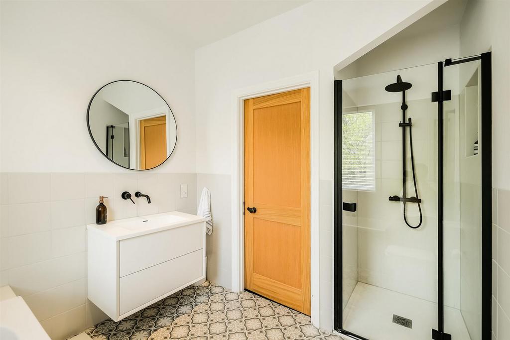62 Woodlands Avenue-4 web.jpg