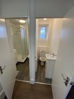 1 bedroom in a flat share to rent, St. Anns Road, London W11