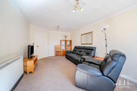 1 bedroom flat for sale, Draper Court, Hornchurch