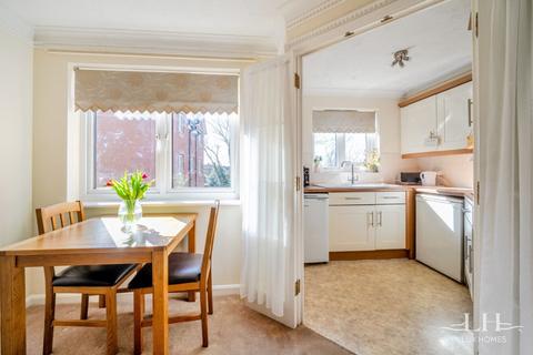 1 bedroom flat for sale, Draper Court, Hornchurch