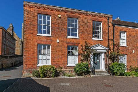 4 Albion Place, Winchester, SO23 8AX