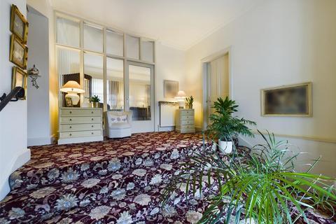 2 bedroom flat for sale, Auchinleck Road, Cumnock KA18