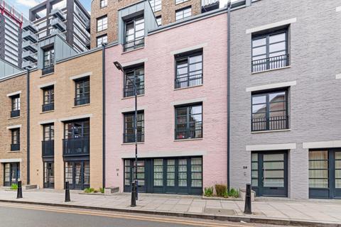 undefined, Orchard Place, London, E14