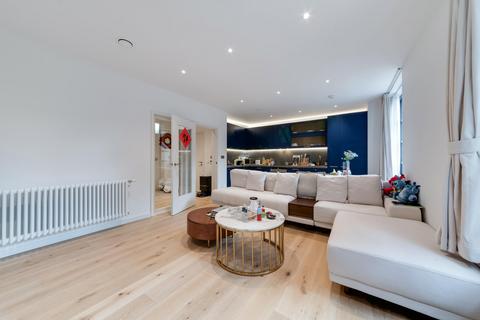 undefined, Orchard Place, London, E14