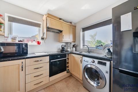 2 bedroom apartment for sale, Swindon SN1
