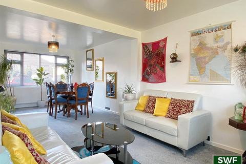 3 bedroom semi-detached house for sale, Swan Bank, Penn