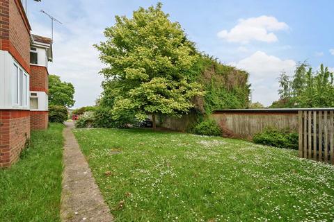 3, Milestone View Court Lowfield Road, Caversham, Reading, RG4 6ND