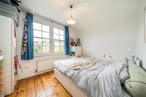 8 Cyprus Street, London, E2 0NN