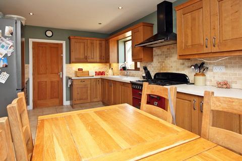 undefined, Llanllyfni, Caernarfon, Gwynedd, LL54
