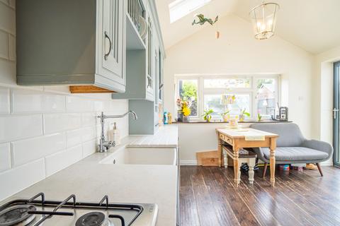 3 bedroom chalet for sale, Laurel Avenue, Wickford, SS12