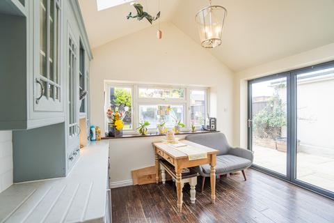 3 bedroom chalet for sale, Laurel Avenue, Wickford, SS12