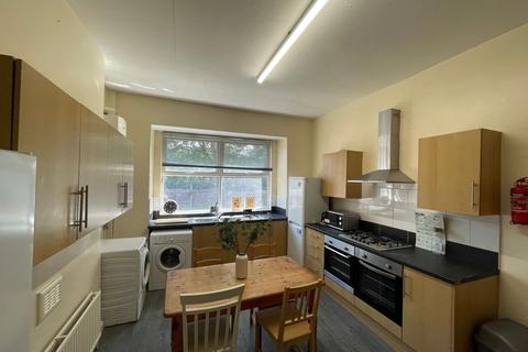 7 bedroom house to rent, Egerton Road, Manchester M14