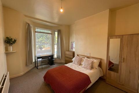 7 bedroom house to rent, Egerton Road, Manchester M14