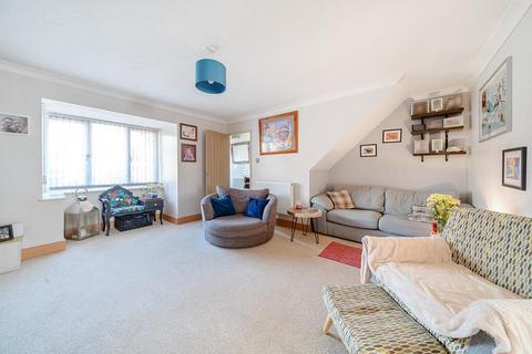 11 Spencer Close, The Prinnels, Swindon, SN5 6NE