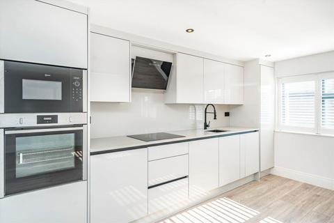 1 bedroom flat for sale, Streatham Road, Mitcham CR4