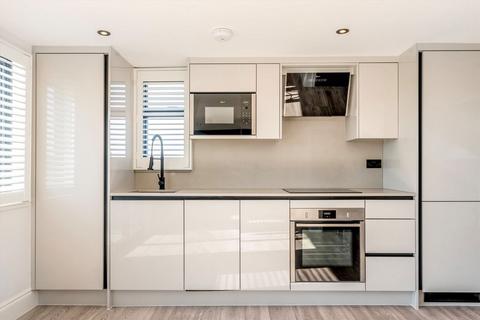 1 bedroom flat for sale, Streatham Road, Mitcham CR4