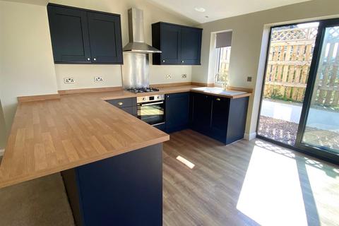 2 bedroom cottage for sale, Hall Lane, Kirkburton, Huddersfield