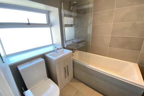2 bedroom cottage for sale, Hall Lane, Kirkburton, Huddersfield