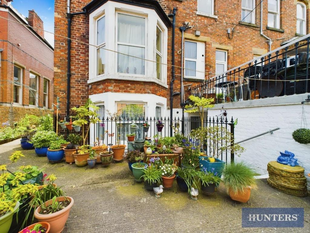 CAM01994 G0-PR0043-STILL016.jpg