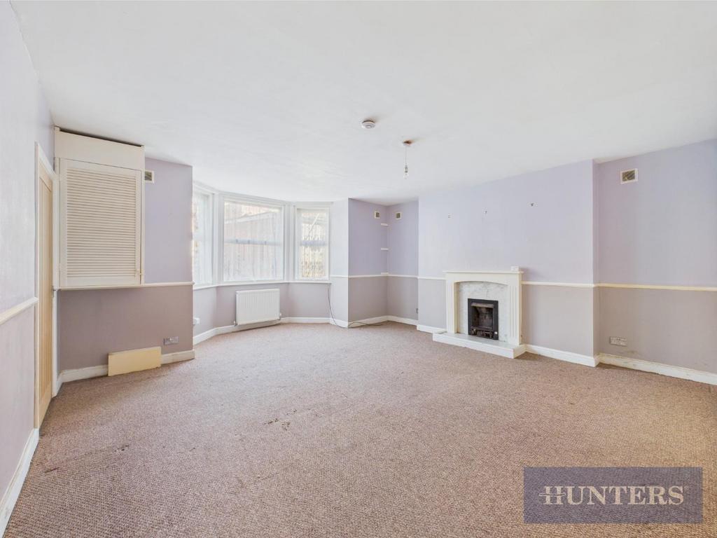 CAM05316 G0-PR0065-STILL007.jpg