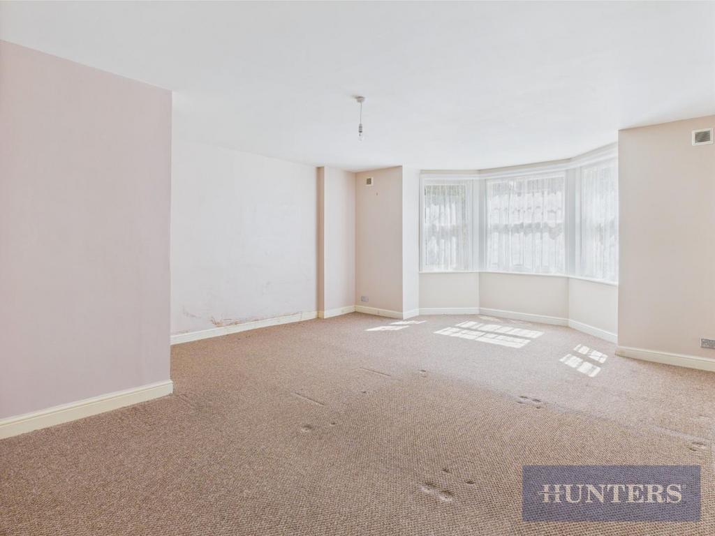 CAM05316 G0-PR0065-STILL003.jpg