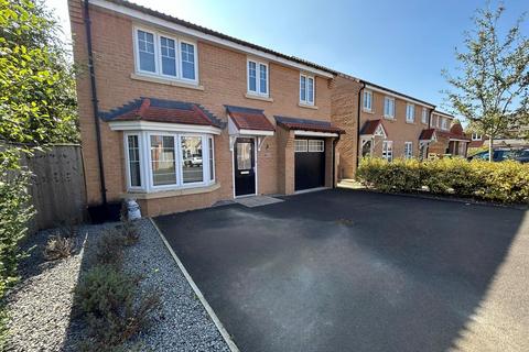 4 bedroom detached house to rent, Holly Pond Court, Yarm