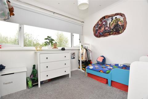 26 Syke Close, Tingley, Wakefield, WF3 1NA