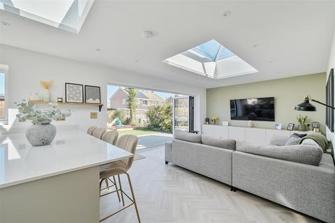 4 bedroom detached bungalow for sale, Rownhams Lane, North Baddesley SO52
