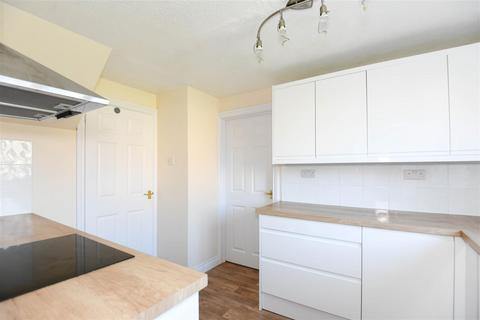 35 Jasmine Way, Trowbridge, BA14 7SW