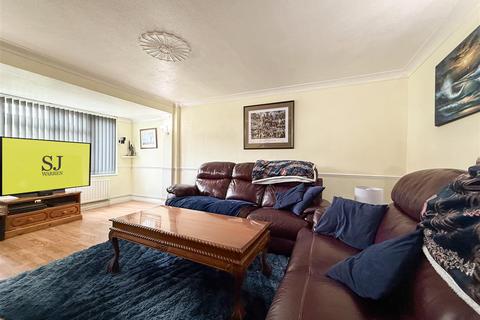 31 Hillside Road, Southminster, CM0 7AL