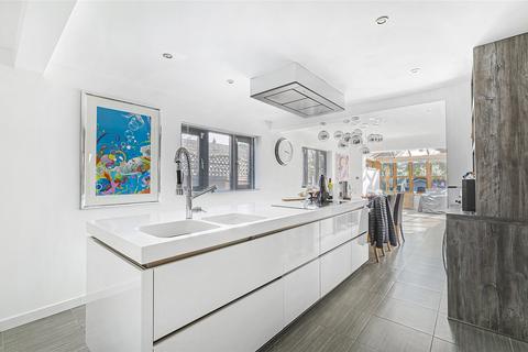 5 bedroom detached house for sale, Barnet Gate Lane, Arkley, Hertfordshire, EN5