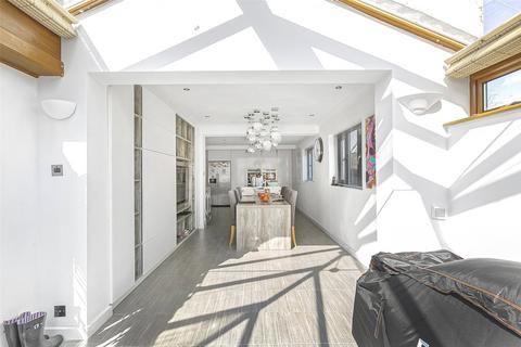 5 bedroom detached house for sale, Barnet Gate Lane, Arkley, Hertfordshire, EN5
