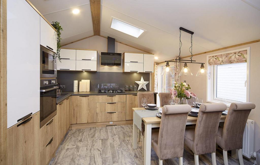 Atlas-2022-ovation-lodge-011-1536x975.jpg