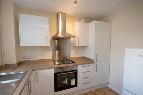 2 bedroom flat to rent, Pascoe Court, Chichester