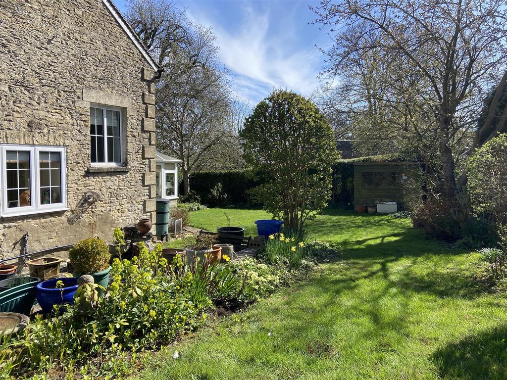 Garden (2).JPG